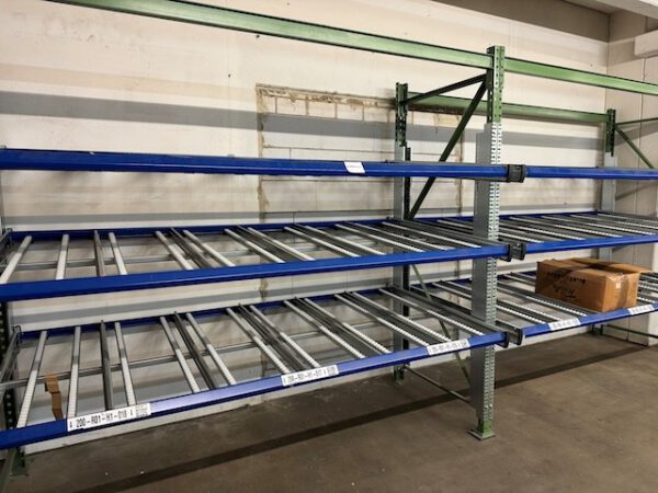 2 Felder Durchlaufregale für Kisten / Kartons, Bereitstellregal / Röllchenregal,  Bito