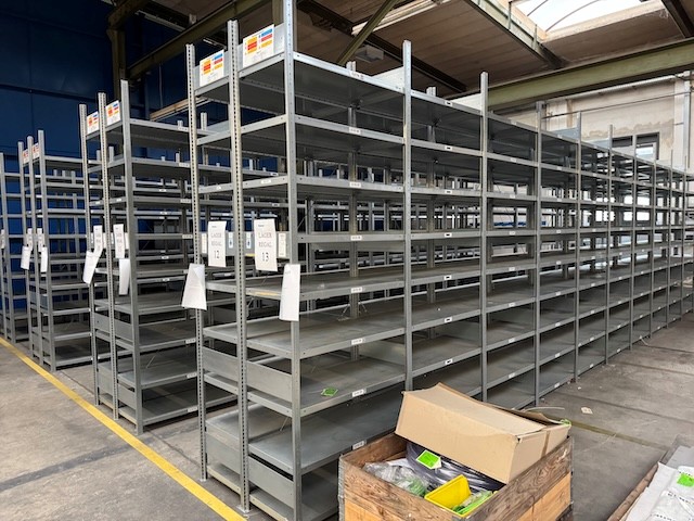 88 Felder Fachbodenregale, Jungheinrich, Fachböden 1m Breite, Tiefe 0,50m, Rahmenhöhe 3m lagertechnik 88 Felder Fachbodenregale, Jungheinrich, Fachböden 1m Breite, Tiefe 0,50m, Rahmenhöhe 3m – Bild 2