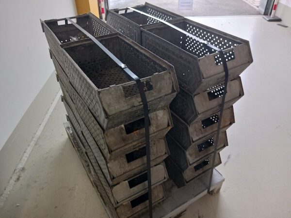100 Sichtlagerkästen, gelocht, 500/460 x 320 x 200 mm – Bild 11