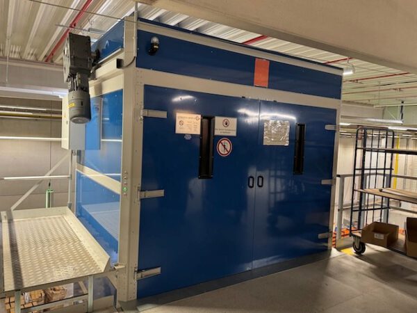 2x Aufzug für Güter, Gebhardt, Conver 146, 146.03, aus einer 4 stöckigen Fachbodenregalanlage – Bild 12