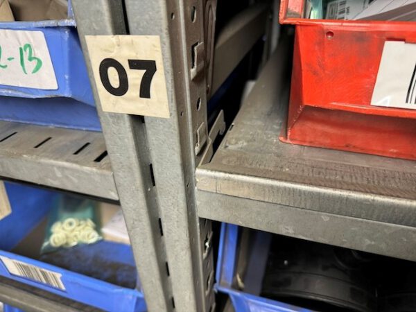 Bis zu 1.396 Felder Fachbodenregale, SSI Schäfer R7000, 1,30m x 0,50m, Rahmenhöhe ca. 1,80m bis 4m (bei Interesse auch höher möglich) – Bild 12