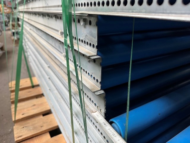 unangetriebene Rollenbahn, ca. 22,7m lang, 1 Kurve, inkl. Füße lagertechnik unangetriebene Rollenbahn, ca. 22,7m lang, 1 Kurve, inkl. Füße – Bild 15