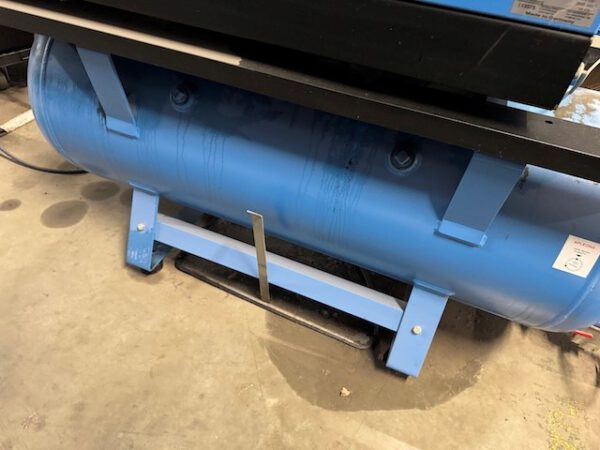 2x Kompressoranlagen 10bar, Boge, Schraubenkompressor, inkl. Drucklufttrockner, Druckluftbehälter mit Schalldämmhaube – Bild 19