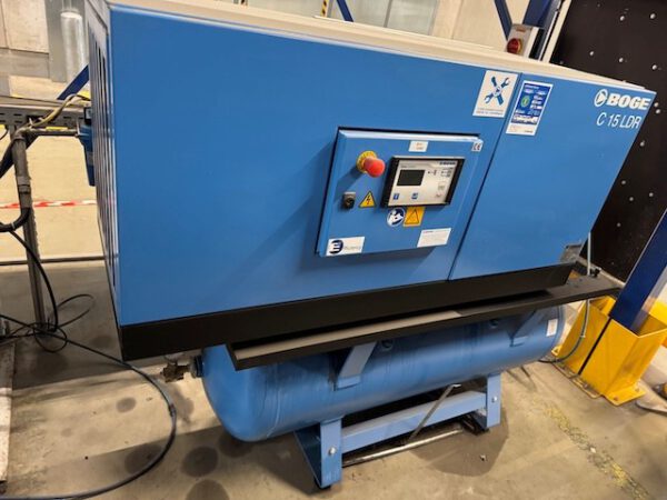 2x Kompressoranlagen 10bar, Boge, Schraubenkompressor, inkl. Drucklufttrockner, Druckluftbehälter mit Schalldämmhaube – Bild 3
