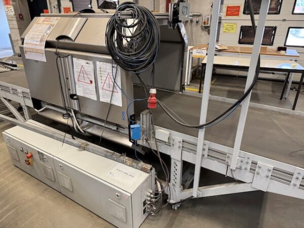 RFID Tunnel, Sick, Gurtbreite 83cm, ideal zum Erfassen von Inhalt und Menge z.B. in Kartons – Bild 3