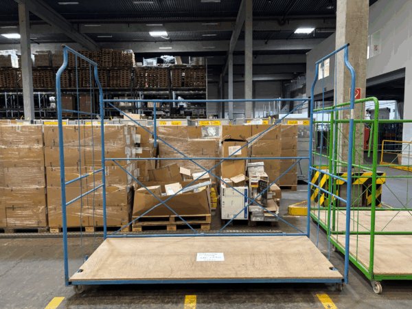 221 Stück Corletten / Multi-Box, Breite 2m/ 2,50m / 2,70m, teilweise stapelbar – Bild 2