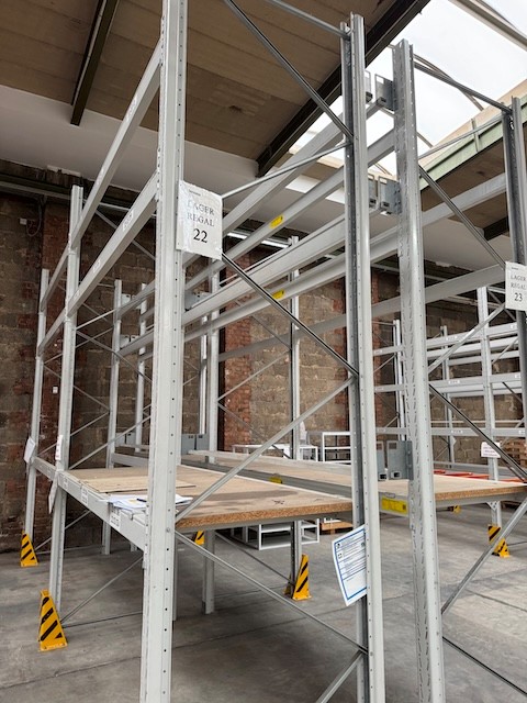 Palettenregal, Hofe, Rahmenhöhe ca. 3,50m bis 4m, Traversenlänge: 2,70m, lagertechnik Palettenregal, Hofe, Rahmenhöhe ca. 3,50m bis 4m, Traversenlänge: 2,70m, – Bild 3