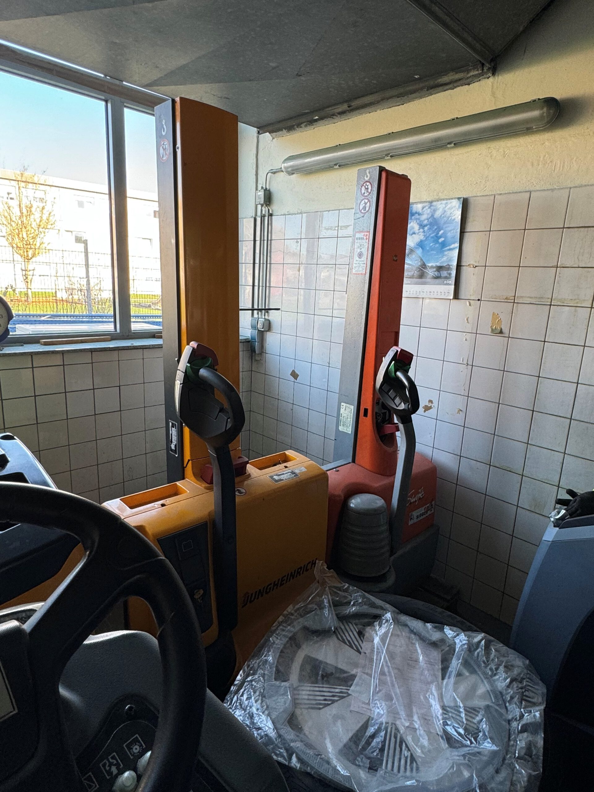 Ameise / Elektro-Deichselhubwage, Steinbock, 1to. lagertechnik Ameise / Elektro-Deichselhubwage, Steinbock, 1to. – Bild 3