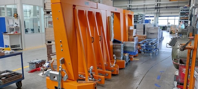 Routenzug mit Anhängern CSD, inkl. Bodenroller, Crown Zugmaschine lagertechnik Routenzug mit Anhängern CSD, inkl. Bodenroller, Crown Zugmaschine – Bild 3