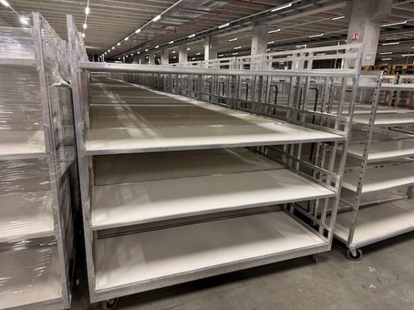 148 Stück große Kommissionierwagen / Transportwagen mit 4 Böden und Treppe, Alu – Bild 23