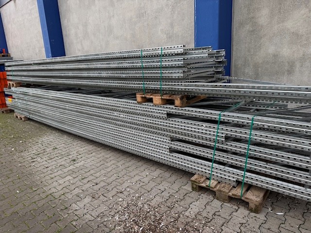 Palettenregal, SSI Schäfer, 6,30m bis 8,60m Höhe , Traversenlänge 1,80m, 4,50m und hauptsächlich 2,70m 1.100kgkg pro Palette, ca. 2.290 Palettenstellplätze, lagertechnik Palettenregal, SSI Schäfer, 6,30m bis 8,60m Höhe , Traversenlänge 1,80m, 4,50m und hauptsächlich 2,70m 1.100kgkg pro Palette, ca. 2.290 Palettenstellplätze, – Bild 23