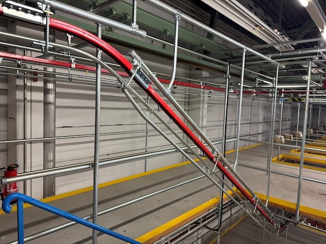 Statisches Hängetextillager, Rundrohrhängebahn, Meiko, ca. 5.000m statische Lagerschienen, ca. 3.600m Trolleysschienen, ca. 1.200 Trolleys, 3 Etagen, inkl. 2.852 m2 Lagerbühne in der Grundfläche, Gesamtfläche ca. 8.556m2 - lagertechnik Statisches Hängetextillager, Rundrohrhängebahn, Meiko, ca. 5.000m statische Lagerschienen, ca. 3.600m Trolleysschienen, ca. 1.200 Trolleys, 3 Etagen, inkl. 2.852 m2 Lagerbühne in der Grundfläche, Gesamtfläche ca. 8.556m2 - – Bild 25