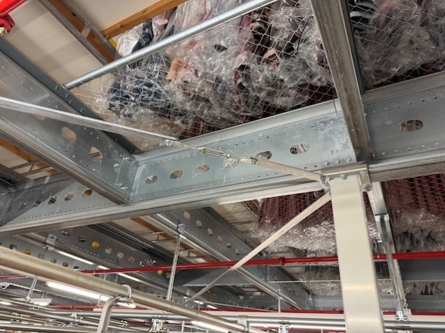 Statisches Hängetextillager, Rundrohrhängebahn, Meiko, ca. 5.000m statische Lagerschienen, ca. 3.600m Trolleysschienen, ca. 1.200 Trolleys, 3 Etagen, inkl. 2.852 m2 Lagerbühne in der Grundfläche, Gesamtfläche ca. 8.556m2 - lagertechnik Statisches Hängetextillager, Rundrohrhängebahn, Meiko, ca. 5.000m statische Lagerschienen, ca. 3.600m Trolleysschienen, ca. 1.200 Trolleys, 3 Etagen, inkl. 2.852 m2 Lagerbühne in der Grundfläche, Gesamtfläche ca. 8.556m2 - – Bild 28