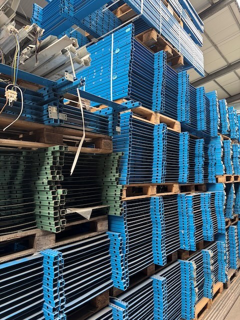 1.400 Felder Fachbodenregale, Tixit, Fachböden 1,30m und 1m Breite, Tiefe 0,60m, Rahmenhöhe 2,40m und 4,80m lagertechnik 1.400 Felder Fachbodenregale, Tixit, Fachböden 1,30m und 1m Breite, Tiefe 0,60m, Rahmenhöhe 2,40m und 4,80m – Bild 4