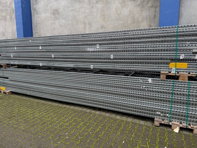 Palettenregal, SSI Schäfer, 6,30m bis 8,60m Höhe , Traversenlänge 1,80m, 4,50m und hauptsächlich 2,70m 1.100kgkg pro Palette, ca. 2.290 Palettenstellplätze, lagertechnik Palettenregal, SSI Schäfer, 6,30m bis 8,60m Höhe , Traversenlänge 1,80m, 4,50m und hauptsächlich 2,70m 1.100kgkg pro Palette, ca. 2.290 Palettenstellplätze, – Bild 36