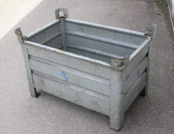 100 Stapel- und Transportbehälter mit Kranösen, 850 x 550 x 500 mm – Bild 5