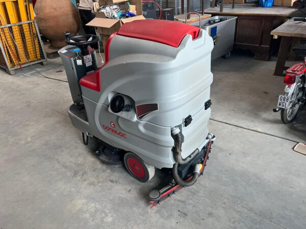 Aufsitz-Scheuersaugmaschine, Comac Innova 75B – Bild 5