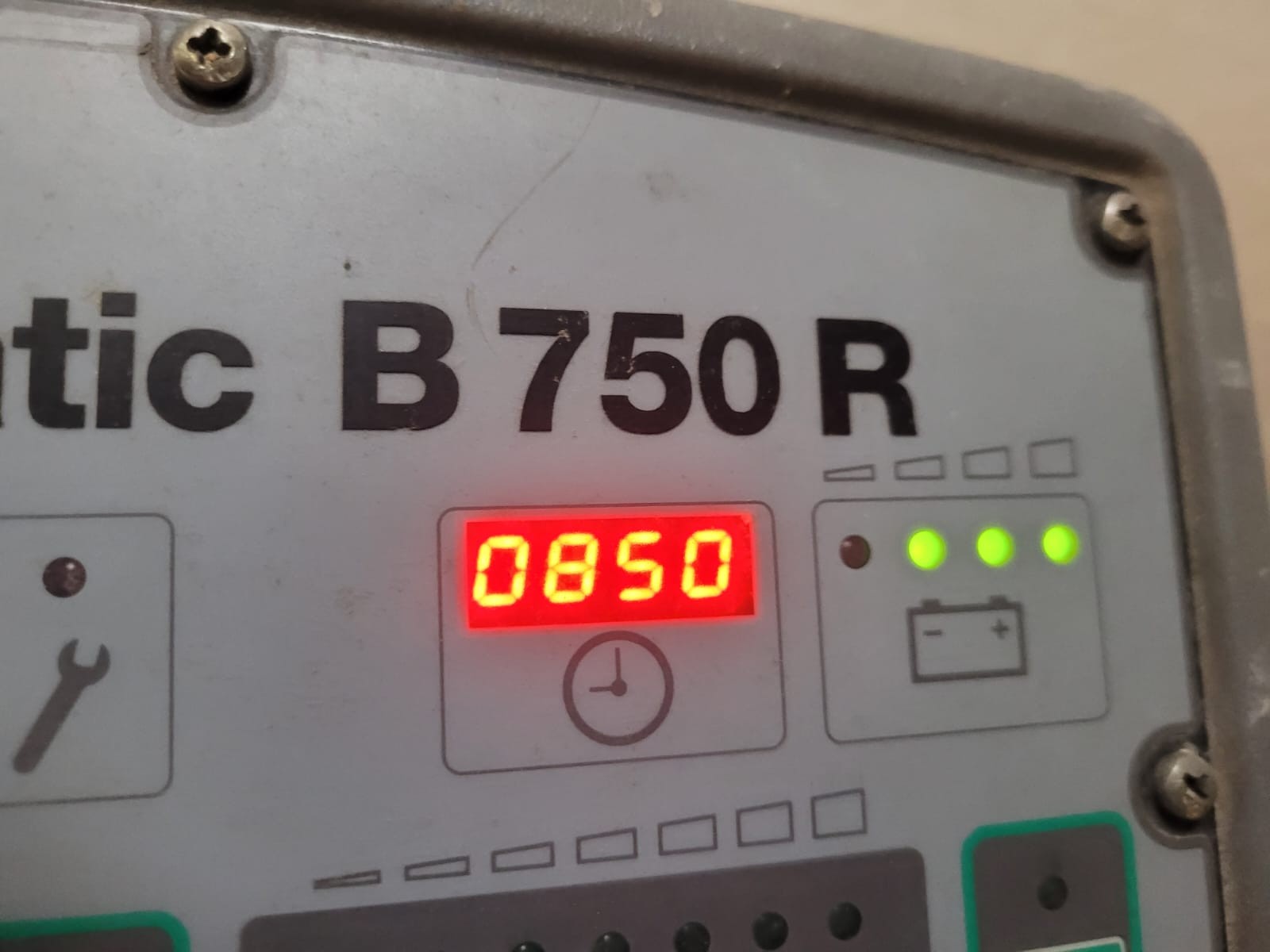 Aufsitz-Scheuersaugmaschine Hakomatic B 750 R lagertechnik Aufsitz-Scheuersaugmaschine Hakomatic B 750 R – Bild 5