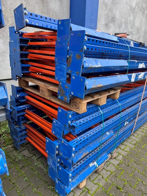 Palettenregal, SSI Schäfer, 6,30m bis 8,60m Höhe , Traversenlänge 1,80m, 4,50m und hauptsächlich 2,70m 1.100kgkg pro Palette, ca. 2.290 Palettenstellplätze, lagertechnik Palettenregal, SSI Schäfer, 6,30m bis 8,60m Höhe , Traversenlänge 1,80m, 4,50m und hauptsächlich 2,70m 1.100kgkg pro Palette, ca. 2.290 Palettenstellplätze, – Bild 44