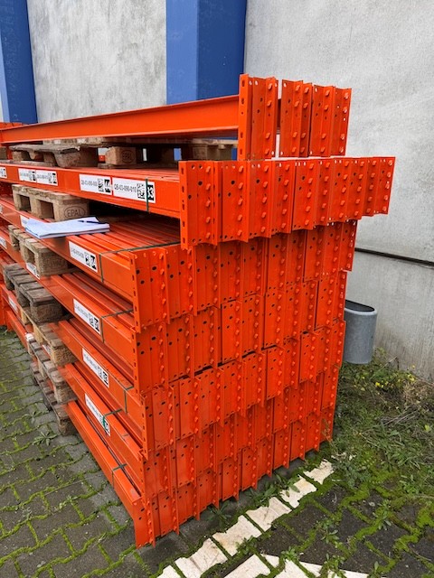 Palettenregal, SSI Schäfer, 6,30m bis 8,60m Höhe , Traversenlänge 1,80m, 4,50m und hauptsächlich 2,70m 1.100kgkg pro Palette, ca. 2.290 Palettenstellplätze, lagertechnik Palettenregal, SSI Schäfer, 6,30m bis 8,60m Höhe , Traversenlänge 1,80m, 4,50m und hauptsächlich 2,70m 1.100kgkg pro Palette, ca. 2.290 Palettenstellplätze, – Bild 49