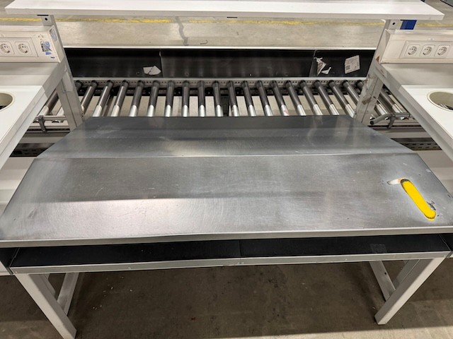 22 Stück 2er Einheit Kommissioniertische / Arbeitstische, mit „Rutsche“ höhenverstellbar lagertechnik 22 Stück 2er Einheit Kommissioniertische / Arbeitstische, mit „Rutsche“ höhenverstellbar – Bild 6