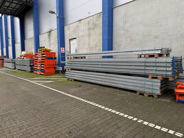 Palettenregal, SSI Schäfer, 6,30m bis 8,60m Höhe , Traversenlänge 1,80m, 4,50m und hauptsächlich 2,70m 1.100kgkg pro Palette, ca. 2.290 Palettenstellplätze, lagertechnik Palettenregal, SSI Schäfer, 6,30m bis 8,60m Höhe , Traversenlänge 1,80m, 4,50m und hauptsächlich 2,70m 1.100kgkg pro Palette, ca. 2.290 Palettenstellplätze, – Bild 6