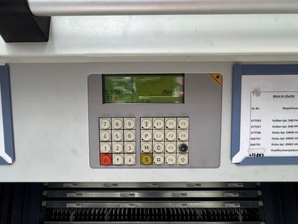 Liftsysteme, Kardex, ca. 4,50m hoch, 250kg / Tablar, Tablar: ca. 1,65m x 62cm – Bild 6