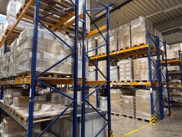 Palettenregal, Jungheinrich, Höhe 4 - 6m, Traversenlänge 1,80m / 2,70m / 3,60m, 600 - 750kg pro Palette, max. 2.036 Palettenstellplätze – Bild 52