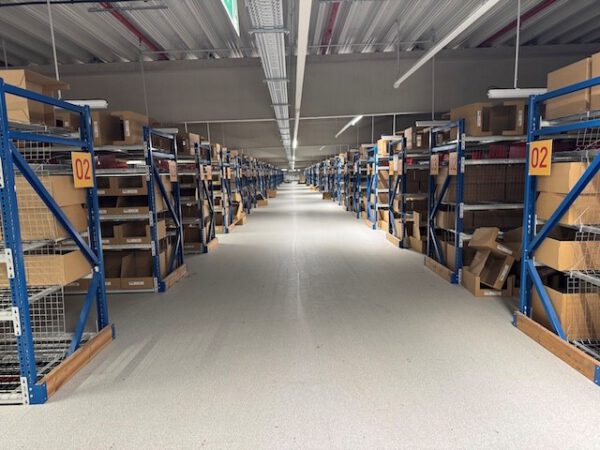 Picktower, 4 geschossige Fachbodenregalanlage, Nedcon, ca. 6.000m2 Grundfläche = gesamt ca. 24.000m2, Gesamt: 502.816 Kistenstellplätze Kisten / Karton in 60x40cm! – Bild 60