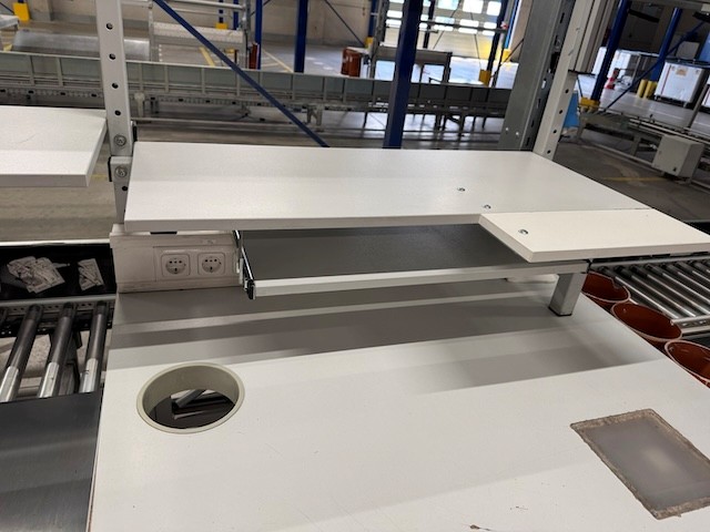 22 Stück 2er Einheit Kommissioniertische / Arbeitstische, mit „Rutsche“ höhenverstellbar lagertechnik 22 Stück 2er Einheit Kommissioniertische / Arbeitstische, mit „Rutsche“ höhenverstellbar – Bild 7