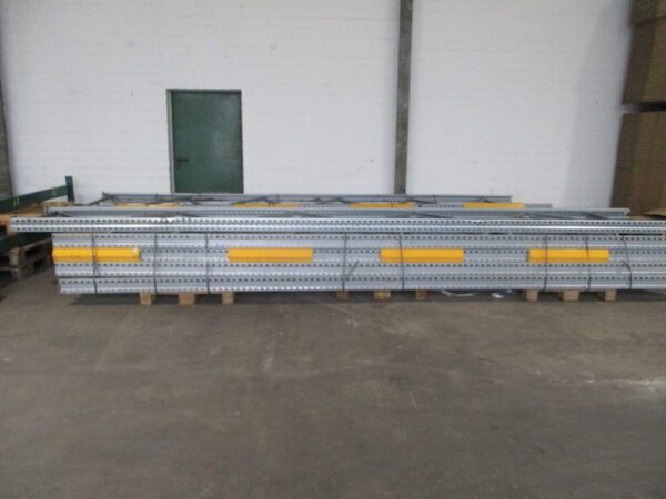 Paletten-Durchlaufregal, Bito, max. 800kg/ Palette, max. 354 Europaletten- Ladungsträger – Bild 7