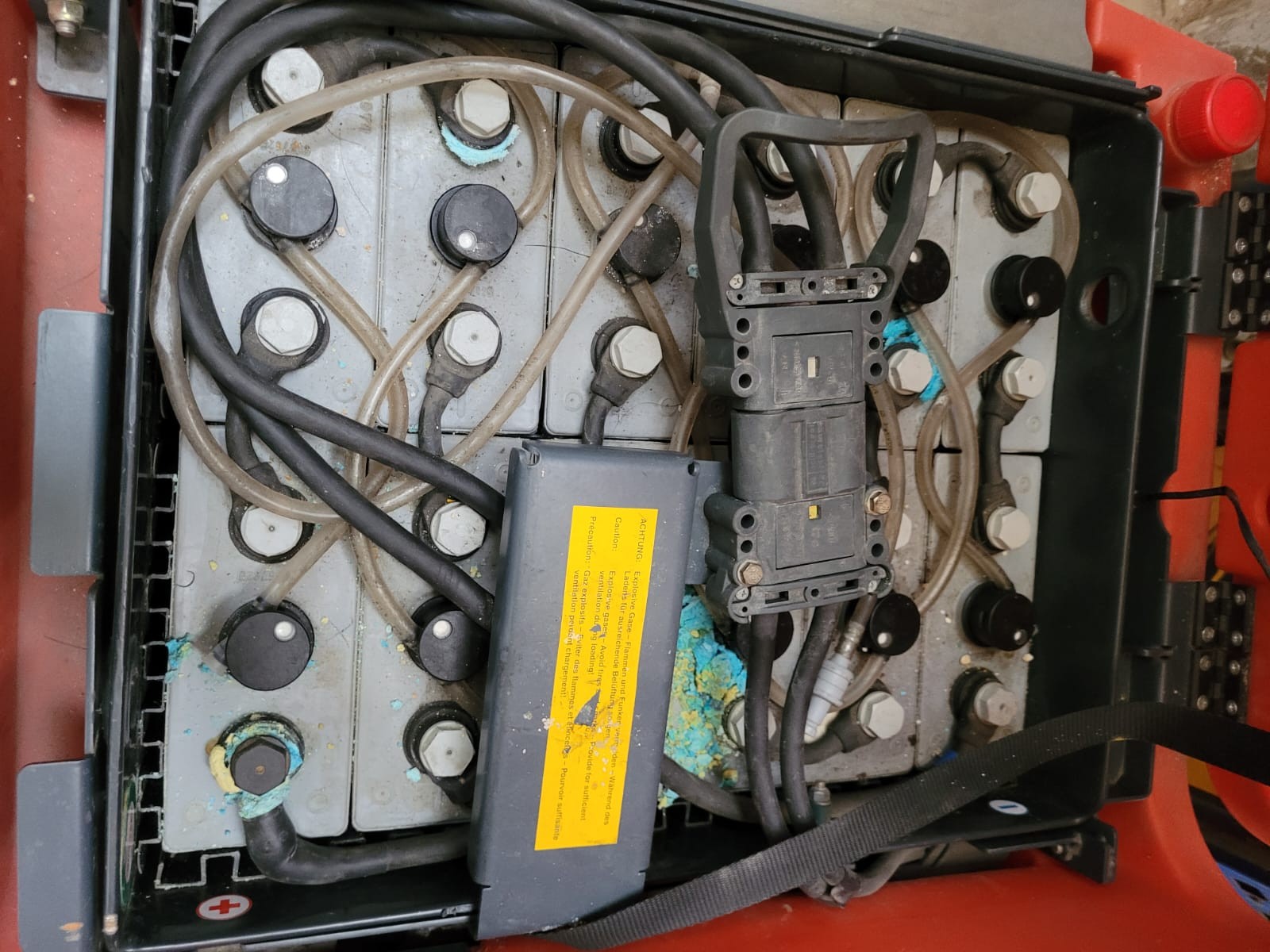 Aufsitz-Scheuersaugmaschine Hakomatic B 750 R lagertechnik Aufsitz-Scheuersaugmaschine Hakomatic B 750 R – Bild 8