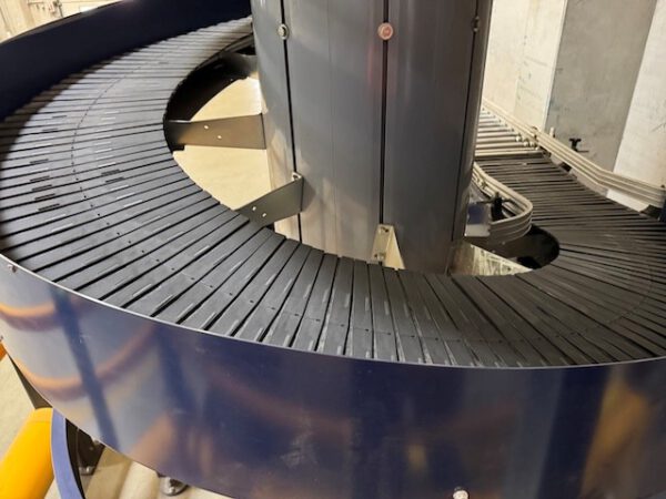 Spiralförderer von Apollo, Einschleusung bei ca. 6,42m / Ausschleusung bei ca. 1,09m, ca. 40cm breite Förderstrecke – Bild 9