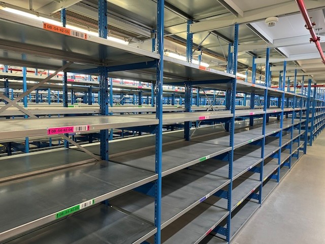 1.400 Felder Fachbodenregale, Tixit, Fachböden 1,30m und 1m Breite, Tiefe 0,60m, Rahmenhöhe 2,40m und 4,80m lagertechnik 1.400 Felder Fachbodenregale, Tixit, Fachböden 1,30m und 1m Breite, Tiefe 0,60m, Rahmenhöhe 2,40m und 4,80m – Bild 10