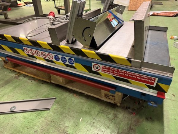 Hubtisch mit Rampe, Plattform 1,50m x 0,77m, 500kg – Bild 10