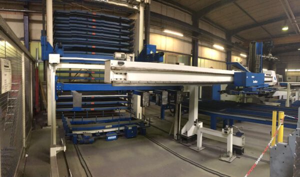 Blechlagerturm Stopa, 16 Fächer (Kassetten) a 3 Tonnen, für Blechformat: 1,25 x2,50m, plus Trumpf Sheetmaster 1300 – gebraucht - :