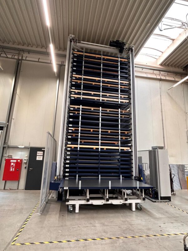 Blechlagerturm, Stopa,  29 Lagerplätze, für Blechformat 3m x 1,50m