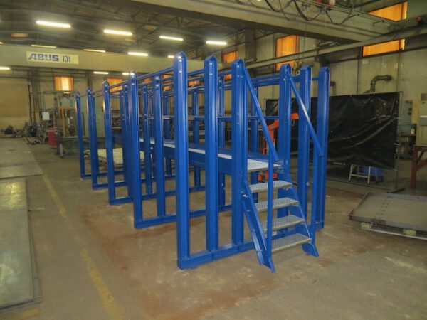 Rungenlager zur vertikalen Lagerung von Blechen, Formatgröße 6.000 x 1.500 bis 6.000 x 2.500 mm, gemischte Lagerung (8 versch. Blechsorten ) – ELBETEC lagertechnik