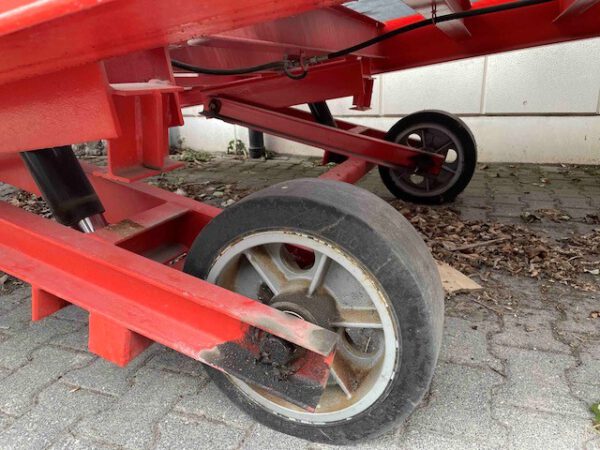 Mobile Mittelachsrampe, Butt, 11,80m lang, 9 To – Bild 10
