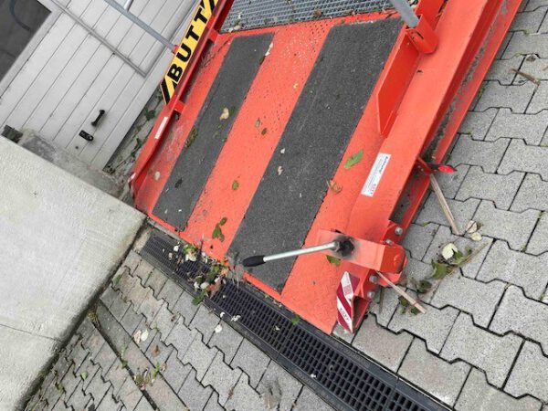 Mobile Mittelachsrampe, Butt, 11,80m lang, 9 To – Bild 13
