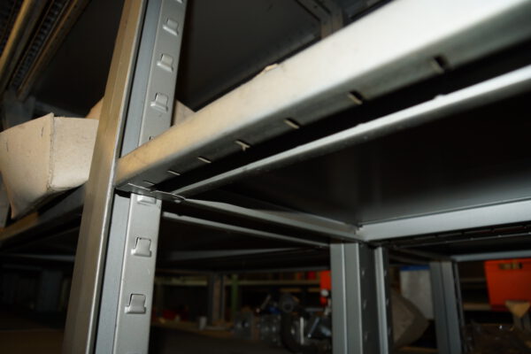 3-Stöckige SSI Schäfer Fachbodenanlage ca. 13,50 x 11m, ca. 216 Felder, Böden 1 x 0,5m, 200kg / Boden – gebraucht - : – Bild 8