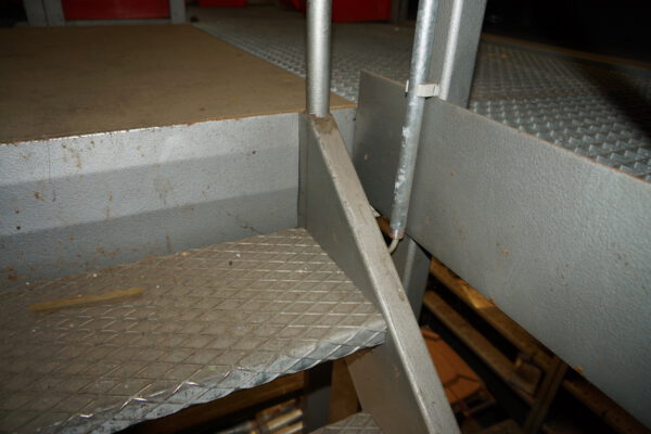 3-Stöckige SSI Schäfer Fachbodenanlage ca. 13,50 x 11m, ca. 216 Felder, Böden 1 x 0,5m, 200kg / Boden – gebraucht - : – Bild 26