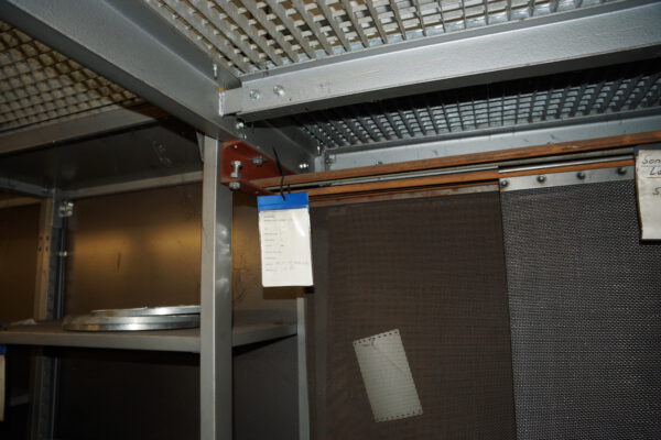 3-Stöckige SSI Schäfer Fachbodenanlage ca. 13,50 x 11m, ca. 216 Felder, Böden 1 x 0,5m, 200kg / Boden – gebraucht - : – Bild 38