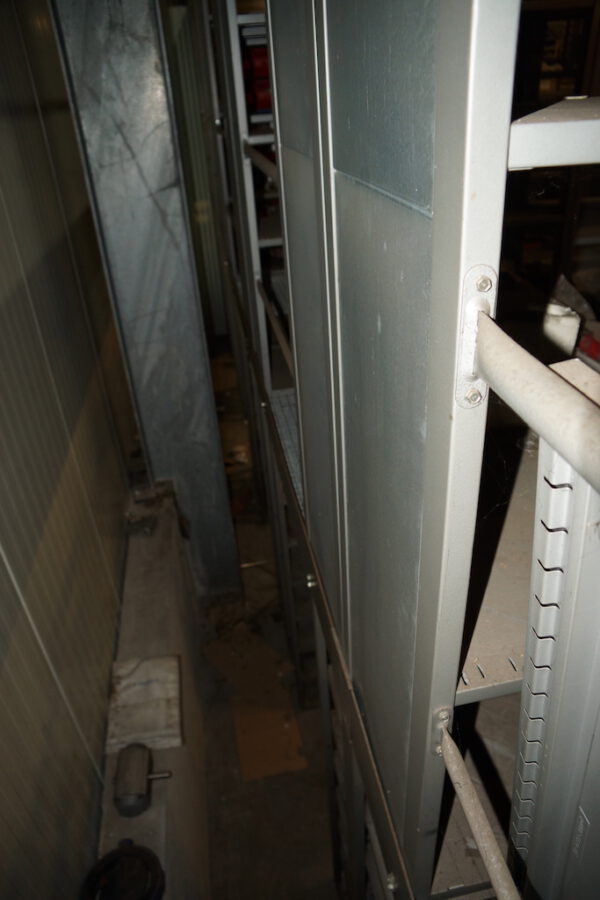 3-Stöckige SSI Schäfer Fachbodenanlage ca. 13,50 x 11m, ca. 216 Felder, Böden 1 x 0,5m, 200kg / Boden – gebraucht - : – Bild 41