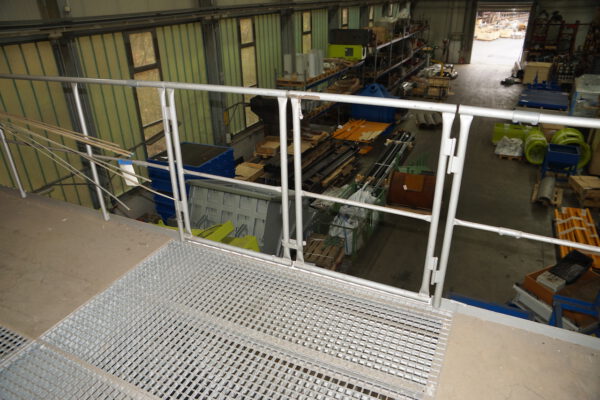 3-Stöckige SSI Schäfer Fachbodenanlage ca. 13,50 x 11m, ca. 216 Felder, Böden 1 x 0,5m, 200kg / Boden – gebraucht - : – Bild 55