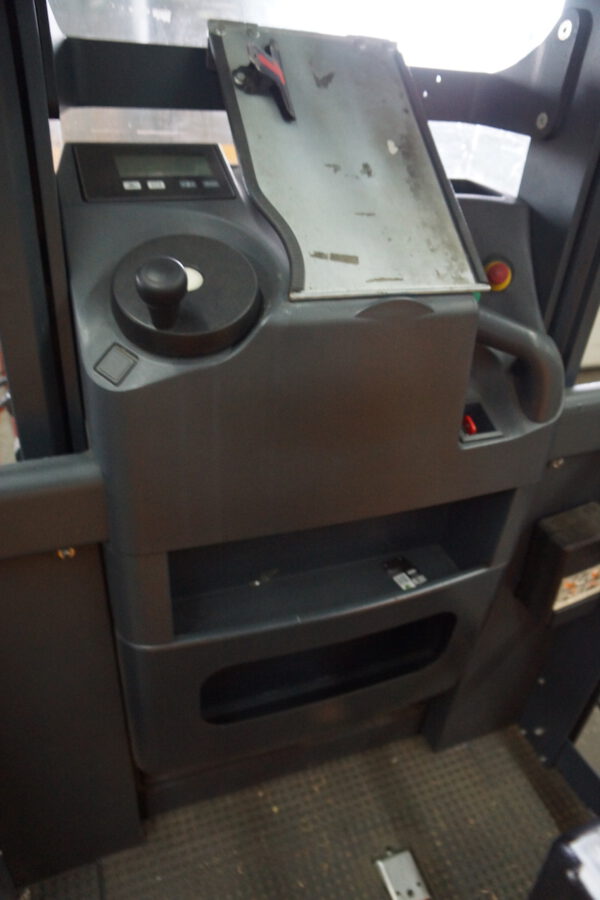 Nr.1, Vertikal-Kommissionierer 1to, EKS 110 Z 190 E, Baujahr: 2010, 5.084 Stunden – Bild 6