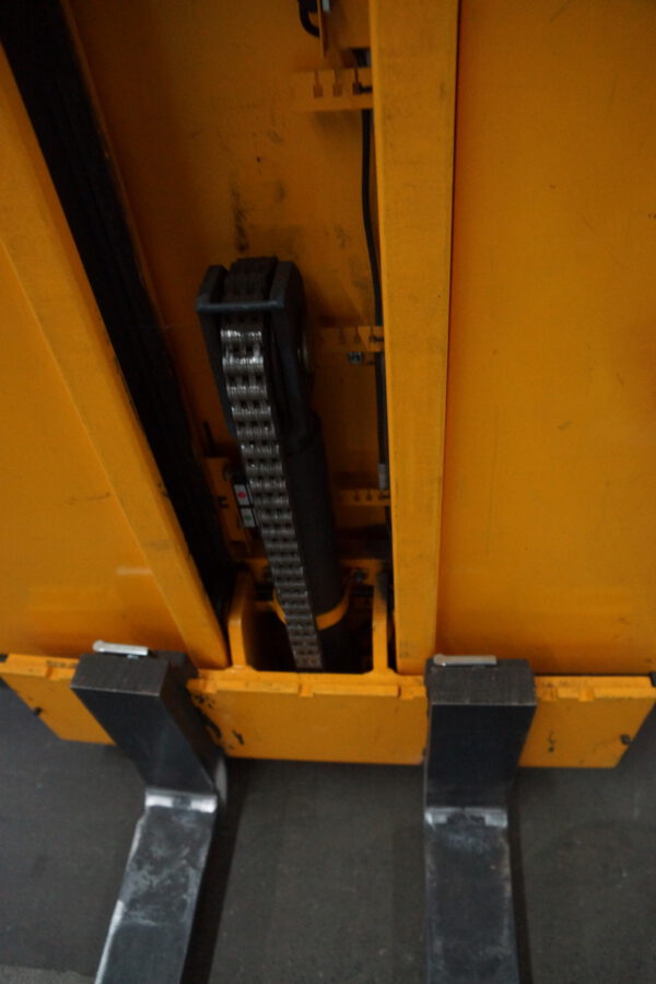 Nr.1, Vertikal-Kommissionierer 1to, EKS 110 Z 190 E, Baujahr: 2010, 5.084 Stunden – Bild 17