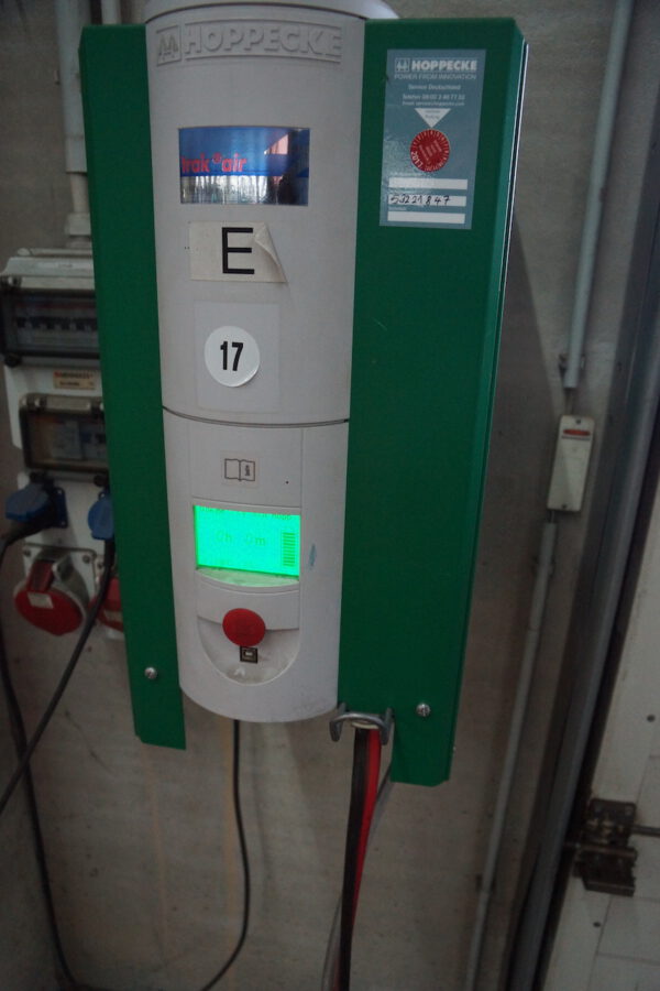 Nr.3, ELEKTRO NIEDERHUBWAGEN 2,5t, ERE 225, Baujahr: 2009, 13.003 Stunden – Bild 7
