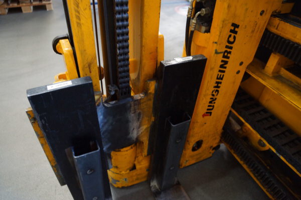 Nr.9, Hochregalstapler Kommisionierstapler, ETX-K150, Baujahr: 2002, 13421 Stunden – Bild 5