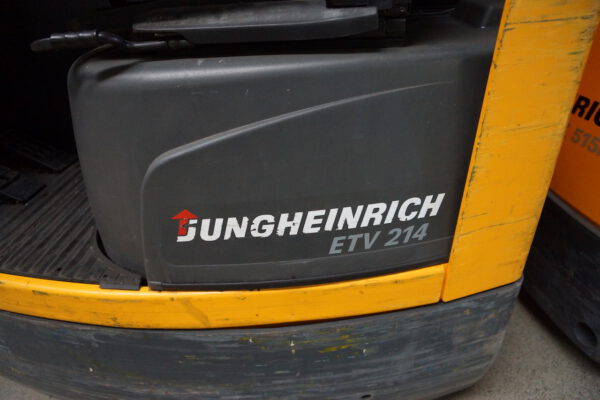 Nr.14, Schubmast­stapler 1,4 - 1,6t, ETM/V 214, Baujahr: 2010, 10.238Stunden lagertechnik